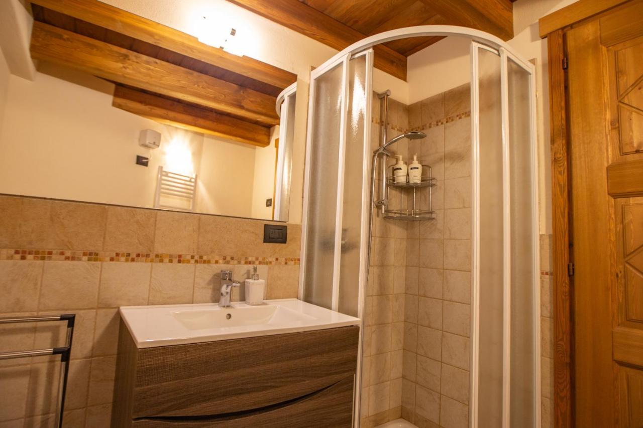 L'Atelier Du Temps - Les Greniers Appartements Аоста Екстер'єр фото